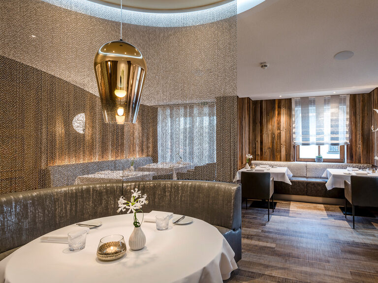 Das modern designte Restaurant Cheval Blanc wurde mit einem Michelin Stern ausgezeichnet